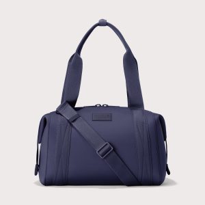 Landon Carryall in Storm. Medium