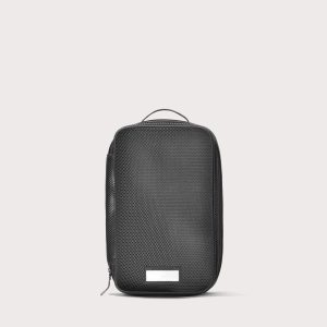 Roma Packing Cube in Carbon Air Mesh. Medium
